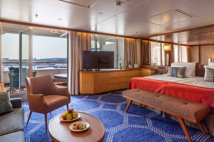 Nicko Cruises Vasco Da Gama Suite with Balcony 4.jpg